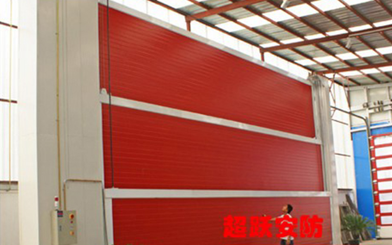 2013.6.26山西五建大同玄武巖項(xiàng)目丁經(jīng)理選購(gòu)太原超躍工業(yè)翻板提升門