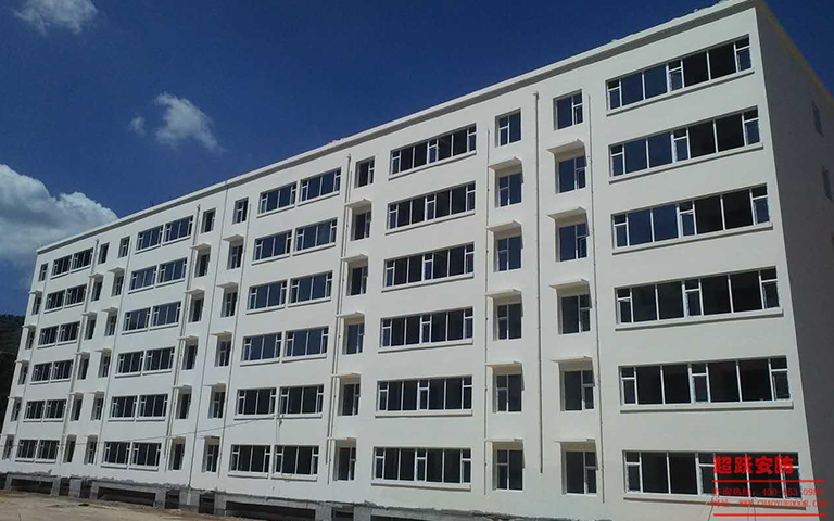 9月7日交口縣雙池鎮(zhèn)防盜門(mén)進(jìn)工地