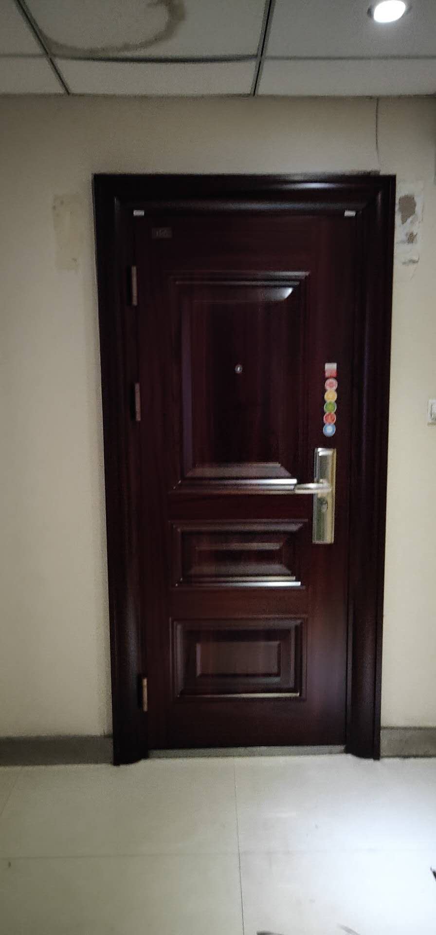 2019年5月22日平陽景苑恒實(shí)集團(tuán)辦公室防盜門案例